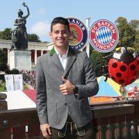 Bayernovi igrači na Oktoberfestu, James Rodriguez (7)
