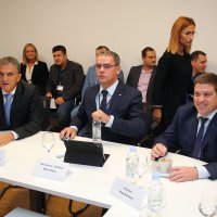 Ministri Butković i Marić obišli novu poslovnu zgradu Odašiljača i veza
