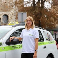 Vozačica slovenskog Cammea