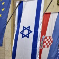 Zastave pred Ministarstvom obrane RH