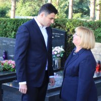 Izaslanstvo SDP-a, na čelu s predsjednikom stranke Davorom Bernardićem položilo je vijence na grob bivšeg predsjednika Hrvatskog sabora Borisa Šprema te na grob prvog predsjednika SDP-a Ivice Račana.