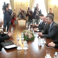 Predsjednik Vlade Andrej Plenković s apostolskim nuncijem Pintom