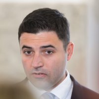 Davor Bernardić daje izjavu u Saboru