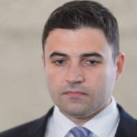 Davor Bernardić daje izjavu u Saboru
