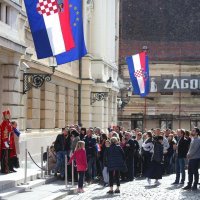 Jandroković i Plenković družili se s građanima u Hrvatskom saboru