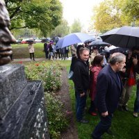 Bista Ive Lola Ribara vraćena u park na južnoj strani Prilaza baruna Filipovića