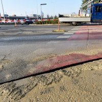 Puknuće vodovodne cijevi na križanju Heinzelove i Nove Branimirove