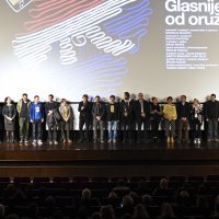 Ekipa filma Glasnije od oružja