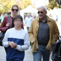 Ante Ramljak u šetnji gradom u društvu Nikoline Marasović