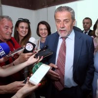 Bandić sa suradnicima u obilasku kavane Corso