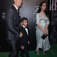 Cristiano Ronaldo sa sinom i Georginom Rodriguez