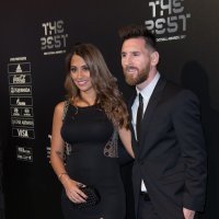 Lionel Messi sa suprugom Antonelloma Roccuzzo
