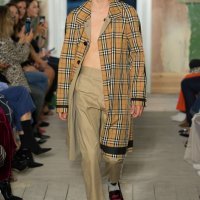 Burberry SS18 (2)