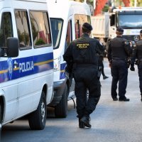 Policija u centru Šibenika poslije masovne tučnjave (2)