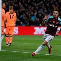 West Ham United (Manuel Lanzini) - Liverpool