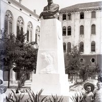 Spomenik Luki Botiću