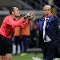 Italija - Švedska (Gian Piero Ventura i sudac  Antonio Miguel Mateu Lahoz