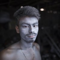 Dječji rad u tvornici aluminijskog posuđa u Bangladešu