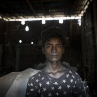 Dječji rad u tvornici aluminijskog posuđa u Bangladešu