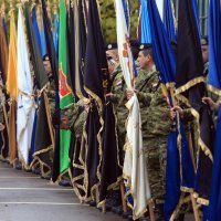 Sudionici Kolone sjećanja okupljaju se ispred vukovarske bolnice