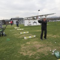 U susjedstvu, na mjestu saniranog starog odlagališta, nalazi se golf teren s devet rupa, iz čije utrobe još uvijek izlaze plinovi koji se razrađenim sustavom koriste za napajanje samog Centra za gospodarenje otpadom