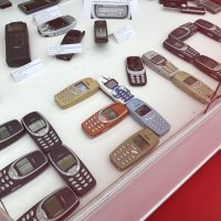 Vidjeli smo impresivnu kolekciju prastarih mobilnih telefona