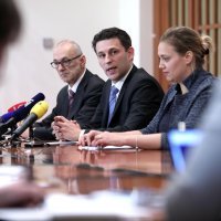 Robert Podolnjak, Božo Petrov, Maja Grubišin