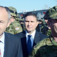 Petrinja: Svečani ispraćaj vojnika 1. hrvatskog kontigenta u Republiku Litvu