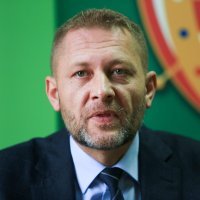 Krešo Beljak na konferenciji za novinare u Osijeku