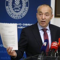 Damir Krstičević na presici