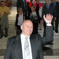 Milivoj Petković odlazi u Haag iz Zračne luke Zagreb 2006.