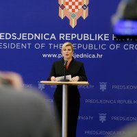 Predsjednica Grabar-Kitarović obratila se javnosti povodom haške presude