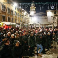 Paljenje prve adventske svijeće na Koblerovom trgu