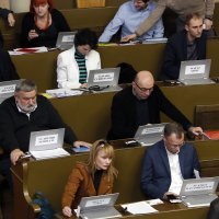 Bruna Esih, Zlatko Hasanbegović