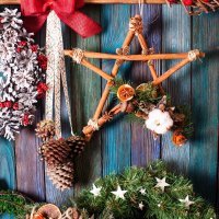 Blagdanske dekoracije