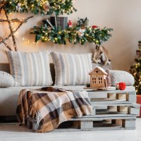 Blagdanske dekoracije