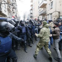 Oslobađanje Sakašvilija iz policijskog kombija