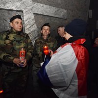 Bivši pripadnici HVO-a u Kninu pale svijeće za generala Praljka