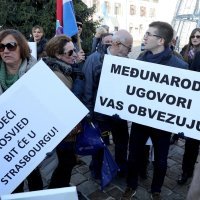 Prosvjed vlasnika nekretnina u kojima su zaštičeni najmoprimci