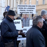 Prosvjed vlasnika nekretnina u kojima su zaštičeni najmoprimci