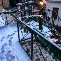 Uz najavljeno zahlađenje grad Zagreb zabijelio snijeg