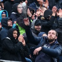 Navijači gađali grudama golmana Istre