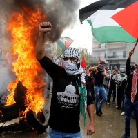 Sukob policije i prosvjednika ispred američkog veleposlanstva u Libanonu