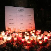 Zapaljene svijeće za žrtve zločina HVO-a