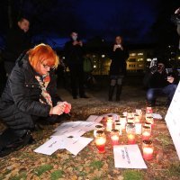 Zapaljene svijeće za žrtve zločina HVO-a