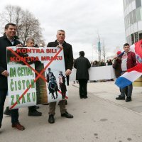 Prosvjed građanske inicijative 'Ne daj se Cetino' u Zagrebu