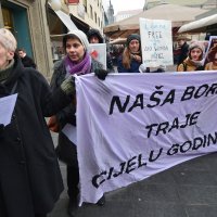 Na Cvjetnom trgu u Zagrebu u siječnju 2017. održan prosvjed solidarnosti sa Ženskim maršom na Washington