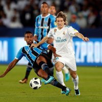 Real Madrid (Luka Modrić) - Gremio (Michel)