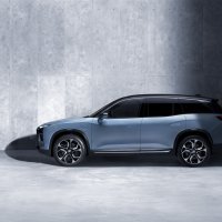 NIO ES8