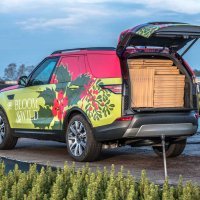 Land Rover Discovery Commercial